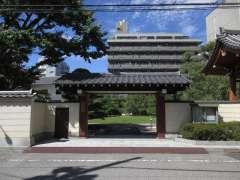 源空寺山門