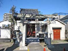 中曽根神社鳥居と拝殿