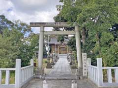 磯ケ谷八幡神社鳥居