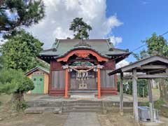 新堀八幡神社社殿