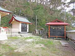 墨名熊野神社境内