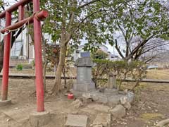 加賀清水近くに祀られる厳島神社と弁財天