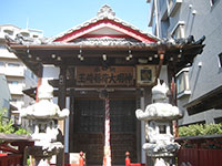 玉崎稲荷神社社殿