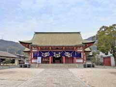亀山神社社殿
