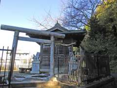 新戸諏訪神社社殿