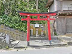 新宿稲荷神社鳥居