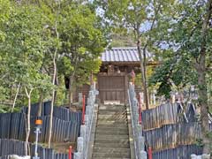 中台八雲神社社殿