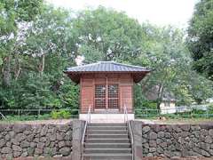 越巻稲荷神社社殿