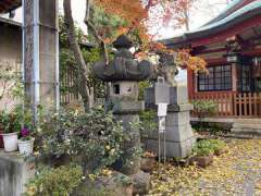秋葉神社石燈籠