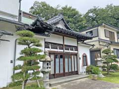 日行寺本堂