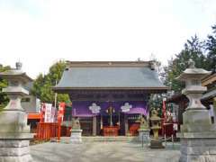 瀬谷諏訪社拝殿